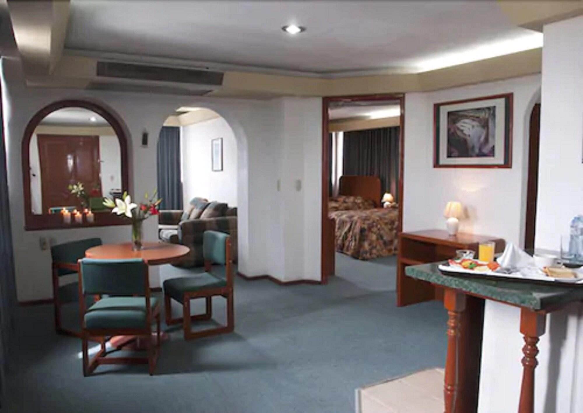 Hotel Real Rex 莱昂 外观 照片