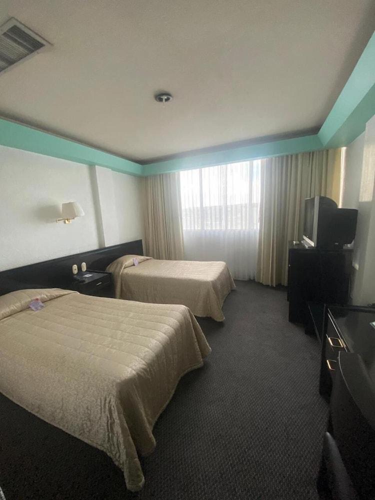 Hotel Real Rex 莱昂 外观 照片