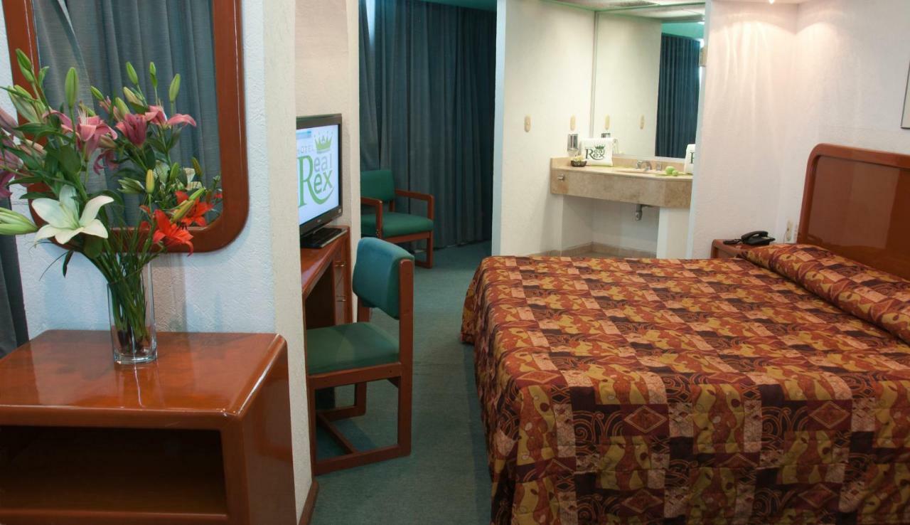 Hotel Real Rex 莱昂 外观 照片